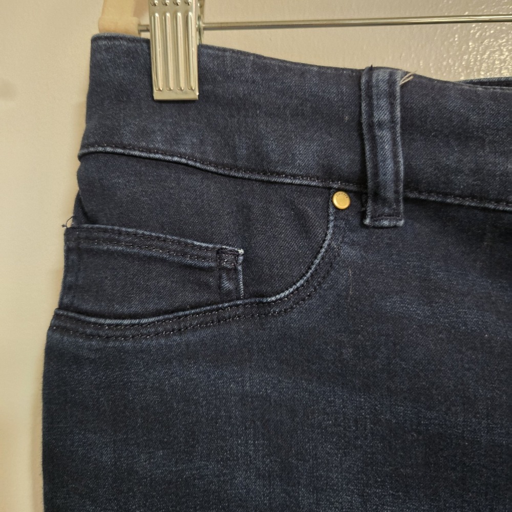 Chico's Sz 2 (L) 34x30 Blue Dark Wash Platinum Tapered Classic Stretch Jeggings - Picture 2 of 6
